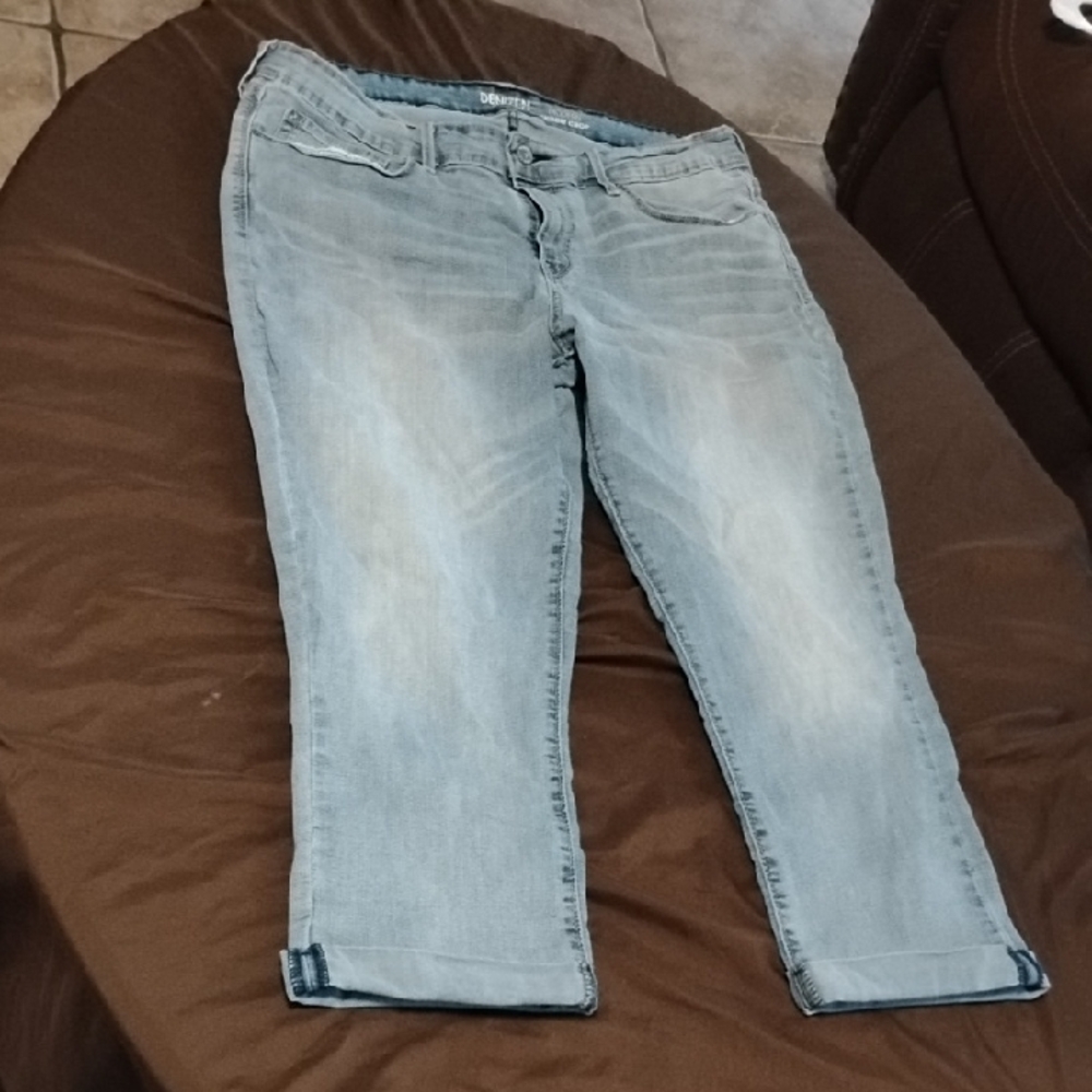Denizen from Levi's Women's Cropped Light Blue Jeans